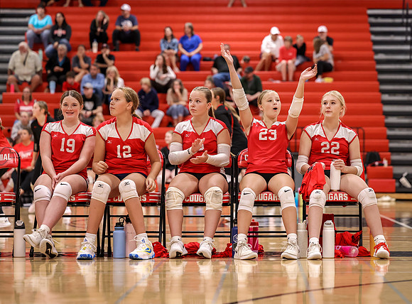 Centennial vs Mounds View Girls 9B Volleyball 37