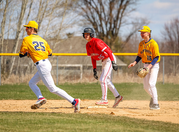 Centennial vs Mahtomedi JV Baseball_710