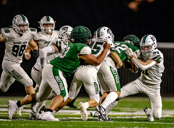 Mounds View vs Park Football 29