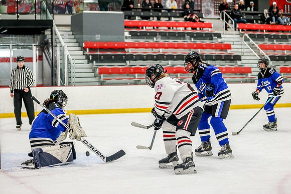 Centennial vs Roger JV Hockey 209