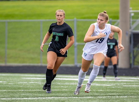 Mounds View vs Blaine Varsity Soccer 134