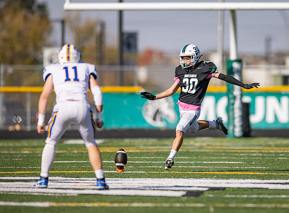 Mounds View vs STMA Varsity Football 163