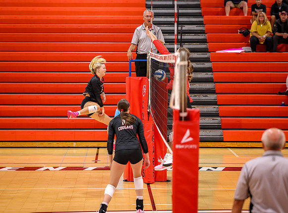 Centennial vs Duluth East Varsity Volleyball 99
