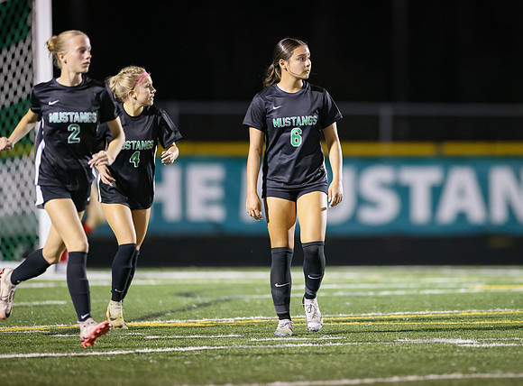 Mounds View vs Stillwater Varsity Soccer 148