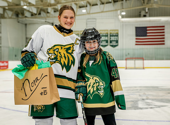 Chisago vs River Lake Stars Varsity Hoc 14