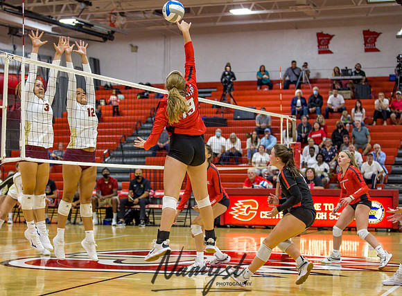 Centennial vs Maple Grove Varsity Volleyball 0026