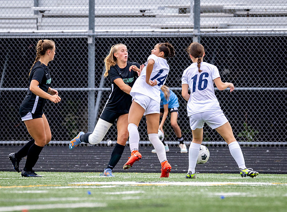 Mounds View vs Blaine Varsity Soccer 148