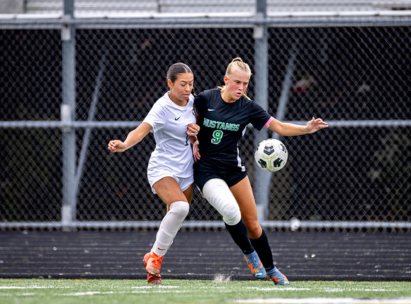 Mounds View vs Blaine Varsity Soccer 159