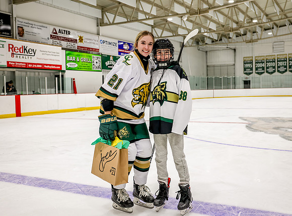 Chisago vs River Lake Stars Varsity Hoc 23