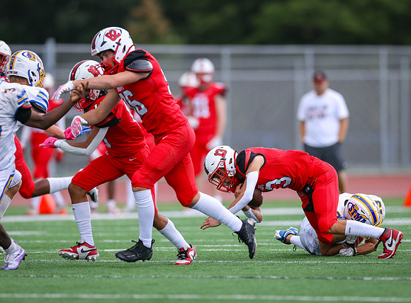 Centennial vs STMA JV Football 218