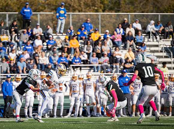 Mounds View vs STMA Varsity Football 297