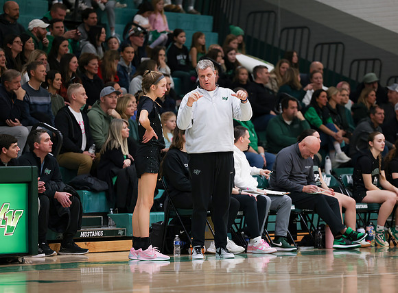 Mounds View vs Forest Lake Varsity Basketball 92