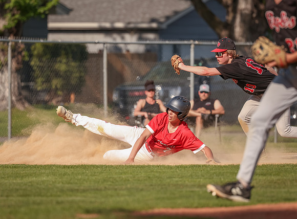 820 Centennial vs Eden Prairie 9th Grade Baseball Baseball
