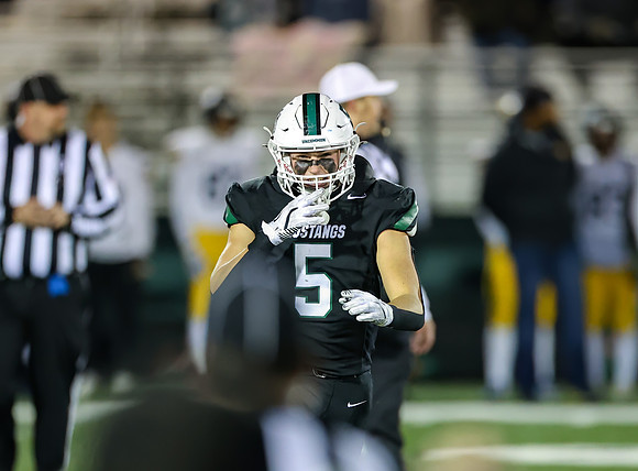 Mounds View vs Prior Lake Varsity Football 238