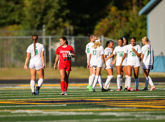 Mounds View vs Mahtomedi Girls Varisty Soccer 313