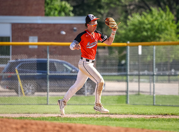 Centennial vs Moorhead Baseball 534