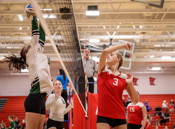 Centennial vs Mounds View Girls 9B Volleyball 42