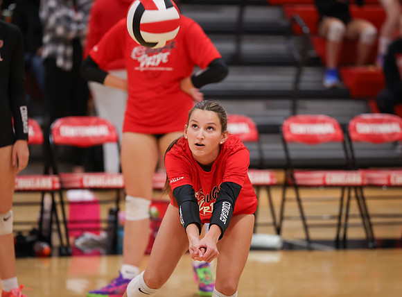 Centennial vs Hopkins Girls Varsity Volleyball 15