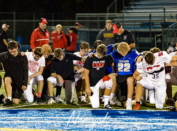 Centennial vs Wayzata Varsity Football Game 0244