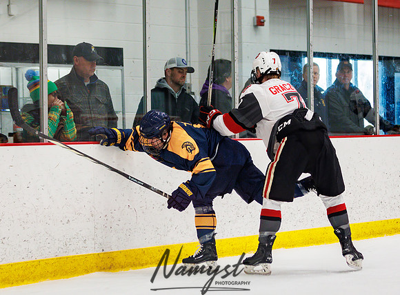 Centennial vs Mahtomedi Varsity Hockey 246