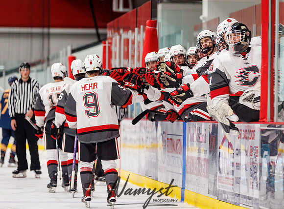 Centennial vs Mahtomedi Varsity Hockey 315