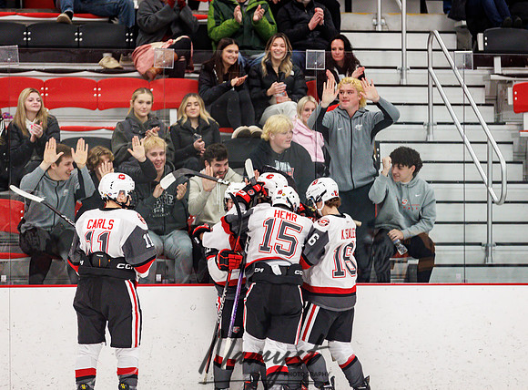 Centennial vs Mahtomedi Varsity Hockey 350