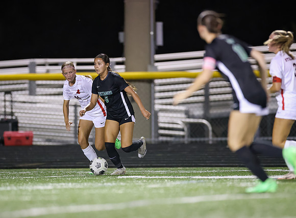 Mounds View vs Stillwater Varsity Soccer 92