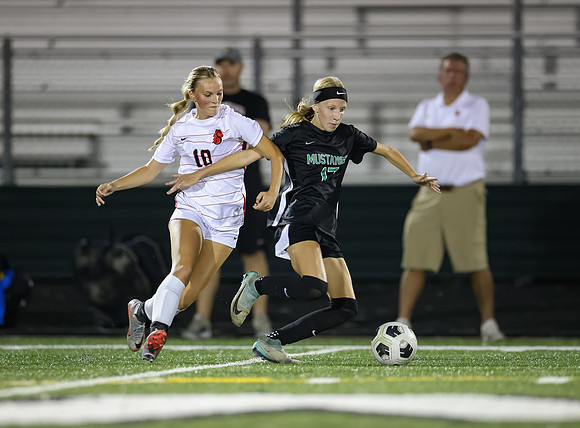 Mounds View vs Stillwater Varsity Soccer 112