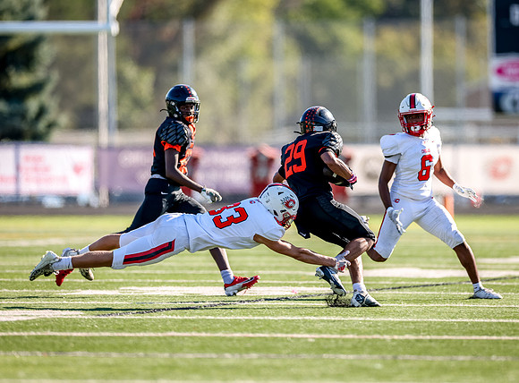 Centennial vs Osseo JV Football 74