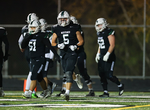 Mounds View vs Prior Lake Varsity Football 172