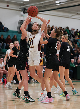 Mounds View vs Forest Lake Varsity Basketball 174