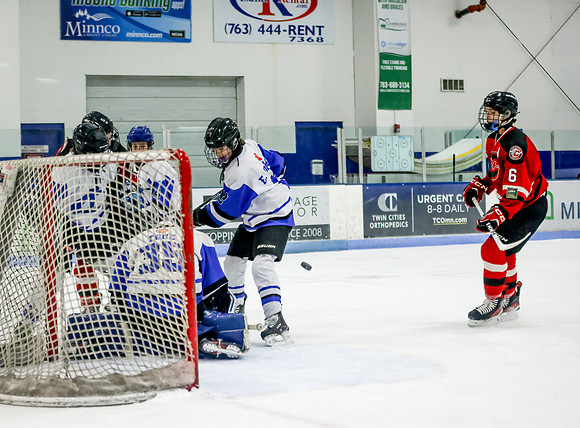 Centennial vs Cambridge Isanti Hockey 214
