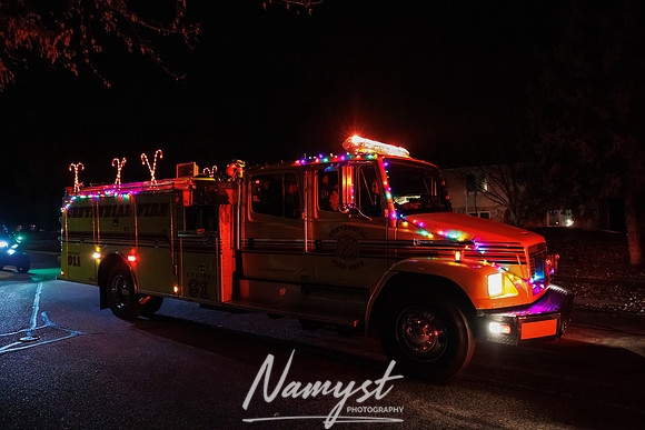 Centennial Fire Santa's Fire Engine Parade 10
