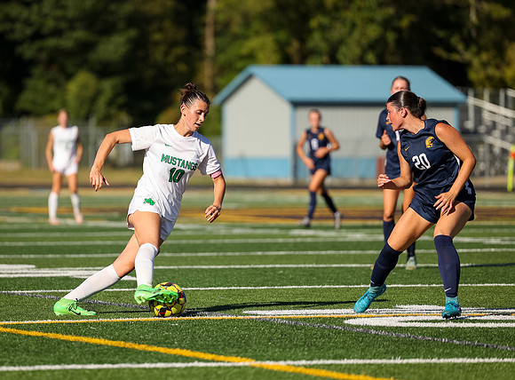Mounds View vs Mahtomedi Girls Varisty Soccer 304