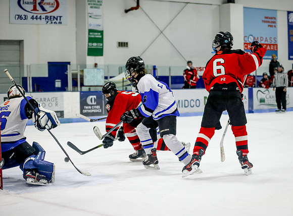 Centennial vs Cambridge Isanti Hockey 211