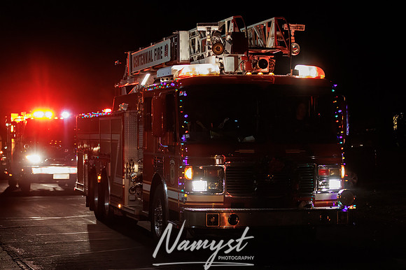 Centennial Fire Santa's Fire Engine Parade CP 2