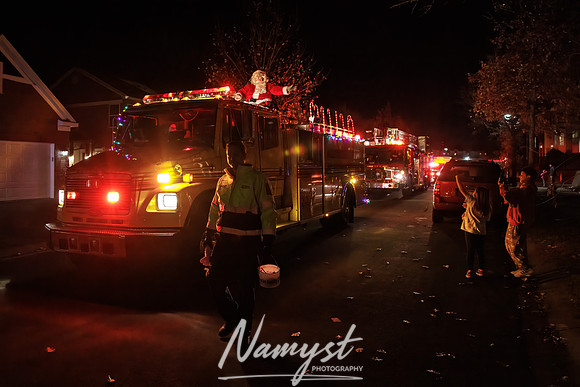 Centennial Fire Santa's Fire Engine Parade CP 26