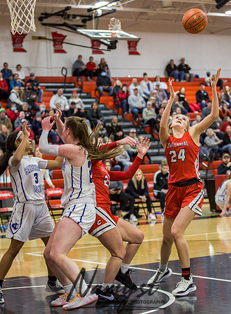 Centennial vs Cambridge-Isanti Girls Varsity Basketball 072