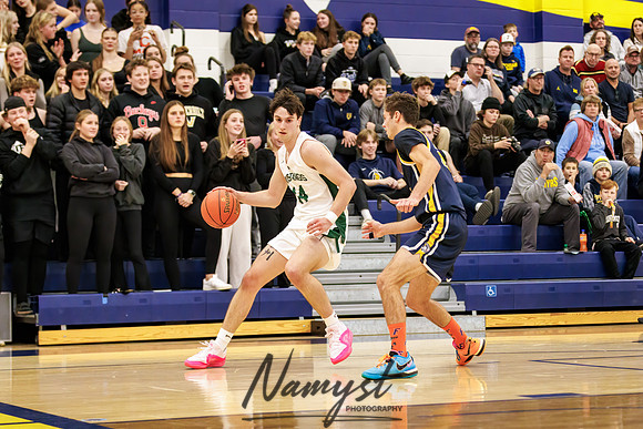 Mahtomedi vs Mounds View Boys Varsity Basketball 15