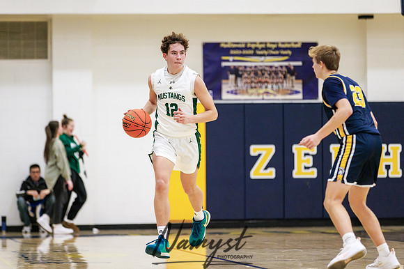 Mahtomedi vs Mounds View Boys Varsity Basketball 35
