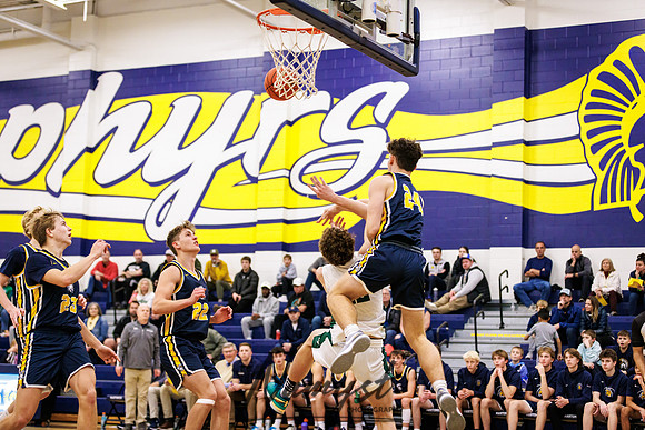 Mahtomedi vs Mounds View Boys Varsity Basketball 41