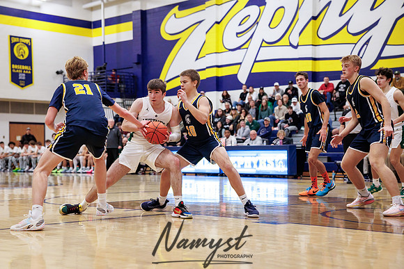 Mahtomedi vs Mounds View Boys Varsity Basketball 46