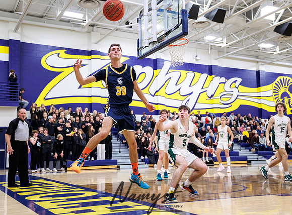 Mahtomedi vs Mounds View Boys Varsity Basketball 94