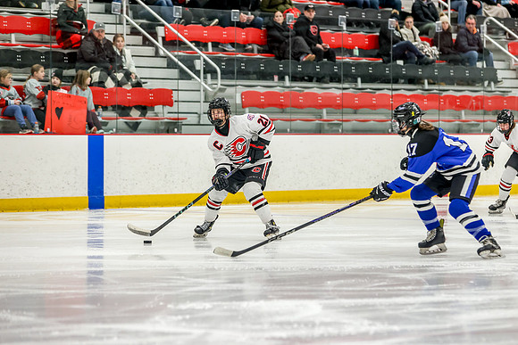 Centennial vs Roger Varsity Hockey 194