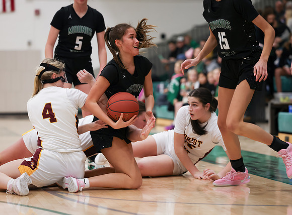 Mounds View vs Forest Lake Varsity Basketball 103