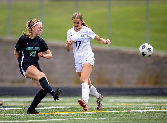 Mounds View vs Blaine Varsity Soccer 154