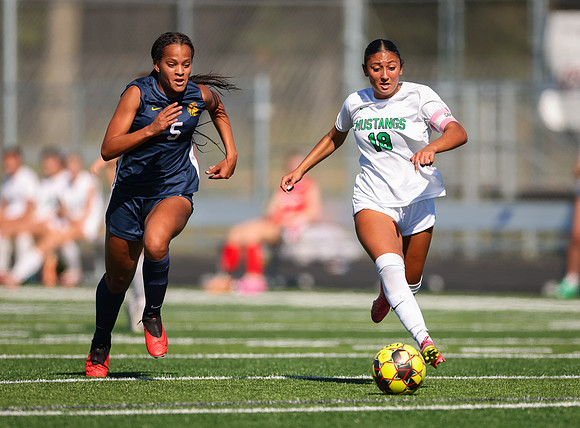 Mounds View vs Mahtomedi Girls Varisty Soccer 55