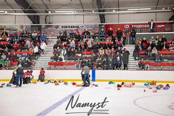 Centennial vs St. Thomas Academy Varsity Hockey 106