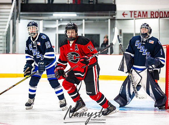 Centennial vs St. Thomas Academy Varsity Hockey 185