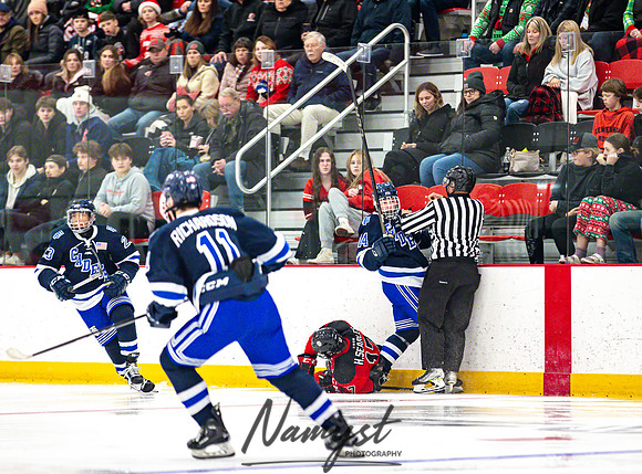 Centennial vs St. Thomas Academy Varsity Hockey 199